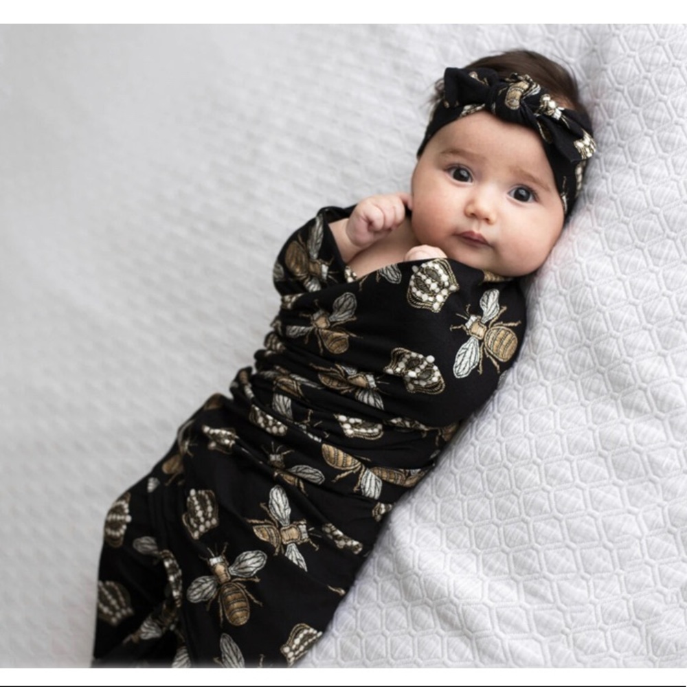 🐝NIB LBB Swaddle Set🐝